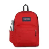 Mochila JanSport roja con logo en azul marino, compartimento principal amplio, bolsillo frontal con organizador, bolsillo lateral para botella de agua, panel trasero acolchado y correas acolchadas.