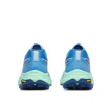 Championes de trail running Merrell modelo Agility Peak 6, color azul con entresuela en tono verde menta y suela azul oscuro. Presentan diseño técnico con malla transpirable, refuerzos en TPU y suela Vibram MegaGrip de alto rendimiento.