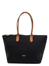 Bolso tipo tote color negro, confeccionado en lona resistente con manijas y detalles en cuero sintético color suela. Cuenta con cierre metálico superior y logo metálico de la marca en el frente.