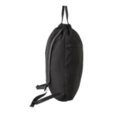 Mochila tipo tote bag color negro, con logo de New Balance en el frente. Tiene doble asa de mano y correas traseras extraíbles. Cuenta con un compartimento principal con cierre de cordón, un bolsillo interno con cremallera y un bolsillo frontal con cremallera.