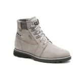 Bota de caña media Caterpillar modelo Charli WP, color gris, confeccionada en cuero impermeable. Presenta cierre con cordones, cuello acolchado en tejido gris texturizado y suela de goma antideslizante.