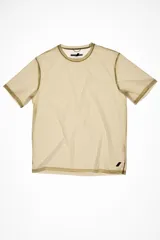 Camiseta deportiva Ridar x Zara Athleticz color marrón, de cuello redondo y manga corta, confeccionada en tejido ligero y elástico con estructura perforada y tecnología de secado rápido.