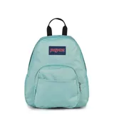 Mochila pequeña Jansport modelo Half Pint, color verde menta o celeste claro, con un compartimento principal y un bolsillo frontal con cierre. Posee un asa superior de tela negra.