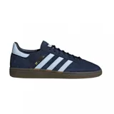 Championes Adidas Handball Spezial azul marino con detalles en celeste y suela de goma marrón.