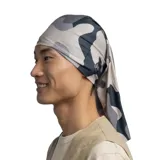 Cuello tubular Buff Coolnet Uv con estampado de camuflaje en tonos grises, blanco y negro.