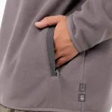 Buzo polar de hombre con media cremallera, confeccionado en microfleece suave. Presenta un diseño de cuello alto, bolsillo frontal con cierre y panel de contraste en nylon ripstop en el pecho con logo de la marca. Cuenta con mangas largas y terminaciones elásticas para un mejor ajuste.
