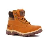 Bota estilo timberland color camel con detalles en marrón, caña acolchada, cordones bicolor y suela tractora de goma.
