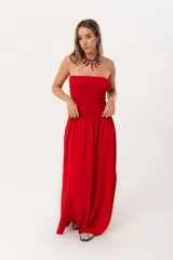 Vestido largo strapless rojo de lino imperial con nido de abeja elástico hasta la cintura y falda amplia.