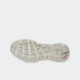 Championes Timberland modelo Voyager Park, color gris, con capellada de gamuza y malla, y suela gruesa blanca con tacos. Presenta el logo de Timberland en el lateral.