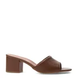 Sandalias de cuero negro marca Bottero, con taco ancho y diseño destalonado de una sola faja ancha en la parte delantera.