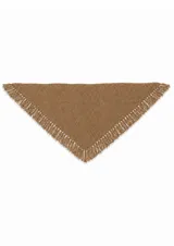 Bufanda triangular de tejido de punto con textura granulada y flecos en todo su borde.