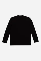Remera manga larga de textura marcada, color negro, con estampa tipográfica pequeña en el pecho. Presenta un corte regular y cuello redondo.
