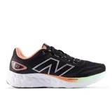 Championes de running New Balance 680 V8 para mujer, color negro con detalles en plateado, durazno y verde agua.