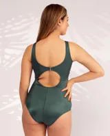 Malla entera color borgoña con breteles finos y escote en V con nudo.