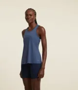 Bermuda deportiva azul de poliamida, con cintura alta y corte ajustado.