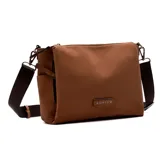 Cartera bandolera Korium color rojo, con diseño rectangular, cierre superior y correa ajustable. Presenta un aplique metálico con el logo de la marca en la parte frontal.