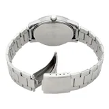 Reloj Casio modelo LTP-V002D-7A con caja y correa de acero inoxidable plateado. Presenta una esfera blanca de 25 mm con índices y manecillas plateadas, visor de fecha y movimiento de cuarzo.