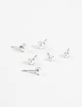 Set de aros tipo perla de acero quirúrgico hipoalergénico plateado.