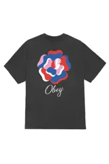 Remera de manga corta Obey, color negro, con cuello redondo y logo de la marca bordado en el pecho en color blanco.