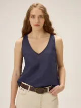 Top de lino azul marino, sin mangas, con escote en V y diseño holgado.