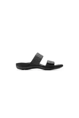 Sandalias tipo slide Vionic modelo Samoa, color negro, con doble tira superior decorada con tachas metálicas. Poseen plantilla ergonómica con tecnología Orthaheel para soporte del arco y suela de goma antideslizante.