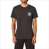 Remera Katin Together II de color negro, con cuello redondo, manga corta y pequeño estampado circular en el pecho.