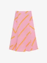 Falda larga cruzada de viscosa y poliamida, color celeste con estampado de líneas diagonales bordó. Presenta silueta amplia, bolsillos laterales y detalle de mangas de camisa incorporadas en la cintura para anudar.