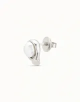 Aro piercing plateado con forma circular y una perla blanca en el centro.