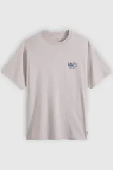 Remera de corte holgado estilo vintage de la marca Levi's, en color gris claro, con cuello redondo y mangas cortas. Presenta un pequeño estampado gráfico en el pecho con el logotipo de la marca y la inscripción "Music City".