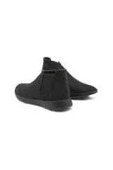 Botas grises de lana merino con suela blanca de EVA.