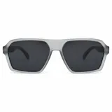 Lentes de sol polarizados con armazón negro de diseño geométrico y detalles metálicos en las patillas.
