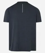 Remera deportiva de manga corta con cuello redondo, confeccionada en tejido técnico con tecnología Dry para mayor transpirabilidad y evaporación del sudor. Presenta un diseño básico con detalles reflectantes.