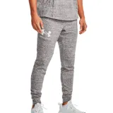 Pantalón de jogging Under Armour para hombre, color gris jaspeado, con logo estampado en la pierna izquierda, cintura elástica con cordón ajustable y bolsillos laterales.