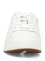 Championes casuales Hush Puppies modelo Spinal Mesh, color blanco con detalles en marrón claro en la parte trasera. Confeccionados en cuero con inserciones de tejido de malla transpirable, cordones tono sobre tono y suela de EVA con base de goma.