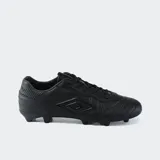 Championes de fútbol Umbro modelo Touch FG, color negro, con tapones moldeados para césped firme (FG). Presentan un diseño acolchado en la capellada y el logo Umbro en relieve en el lateral.