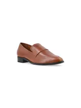 Mocasines de cuero color suela con diseño clásico de pala lisa y suela plana de goma negra.
