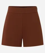Short femenino color negro, confeccionado en tejido plano de bengaline, con bolsillos delanteros y cierre lateral con cremallera tratorada.