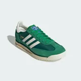 Championes Adidas SL 72 RS color verde con detalles en blanco y suela color crema.