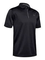 Remera tipo polo de manga corta, color negro, con cuello clásico y cierre de dos botones. Presenta el logo de la marca en el pecho y un diseño de tejido técnico ligero y transpirable.