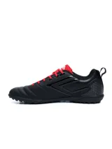 Championes de fútbol 5 Umbro modelo Vision TF para hombre, en color celeste con suela y detalles en verde lima. Presenta el logo de la marca en el lateral con diseño de rayas y cordones tono sobre tono.