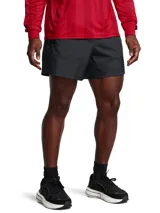 Short deportivo Under Armour de la colección Terrace96, confeccionado en tejido de nailon ligero con acabado arrugado. Presenta un diseño minimalista en color negro, con cintura elástica integrada y bolsillos laterales abiertos.