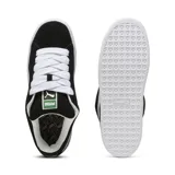 Championes Puma Suede XL negros con detalles en blanco y suela blanca.