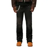 Pantalón de jean negro corte flared, con detalles de perlas aplicadas en el bolsillo delantero y en los bajos de las piernas. Incluye una cadena colgante decorativa con perlas y eslabones metálicos en la presilla de la cintura.