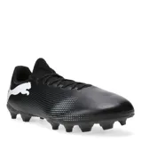 Championes de fútbol Puma modelo Future 7 Play, color negro con el logo de la marca en blanco en el lateral. Diseñados con suela de tacos para césped natural o artificial, ofrecen agilidad y estabilidad en el terreno de juego.
