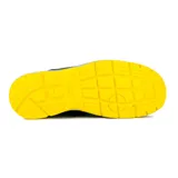 Championes de seguridad Diadora modelo Utility, en combinación de colores gris oscuro, azul y detalles en amarillo. Presentan un diseño robusto con puntera reforzada, cordones claros y suela de goma antideslizante con entresuela gris.