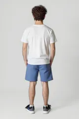 Short deportivo negro de corte estándar.