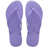 Chancletas de goma Havaianas Slim en color lila, con diseño de tiras finas y suela texturizada antideslizante.