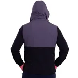 Campera deportiva Diadora con capucha, diseño bicolor en gris y negro, cierre frontal completo y bolsillos con cierre.