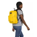 Mochila Jansport modelo Superbreak de 26 litros en color amarillo, con compartimento principal con cierre, bolsillo frontal con organizador y correas acolchadas ajustables.