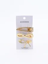 Set de tres broches dorados para el pelo con diferentes diseños: uno con forma de cadena, otro con forma de moño simple y otro con forma de moño texturizado.